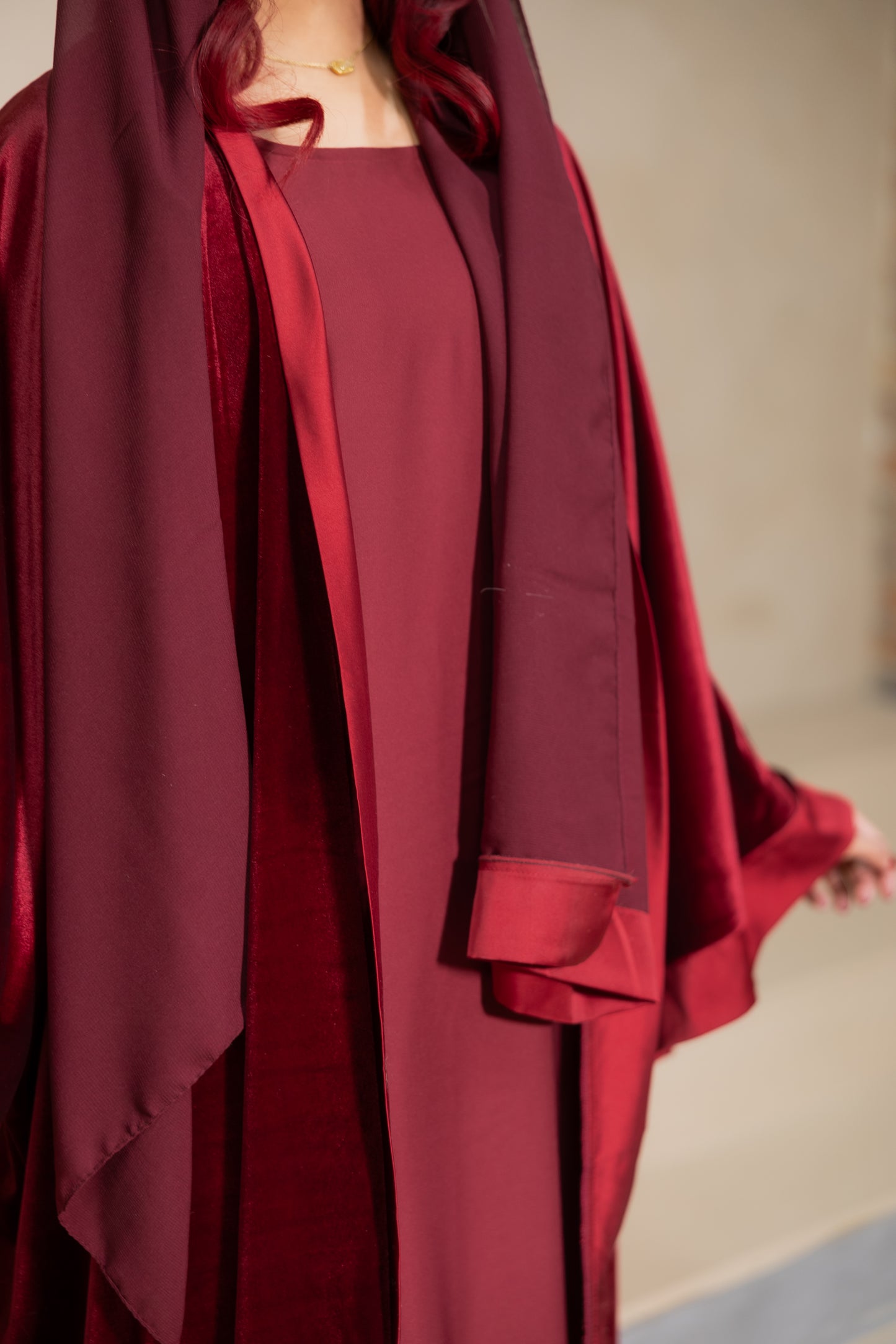 Mirrikh - Red Velvet Abaya Set