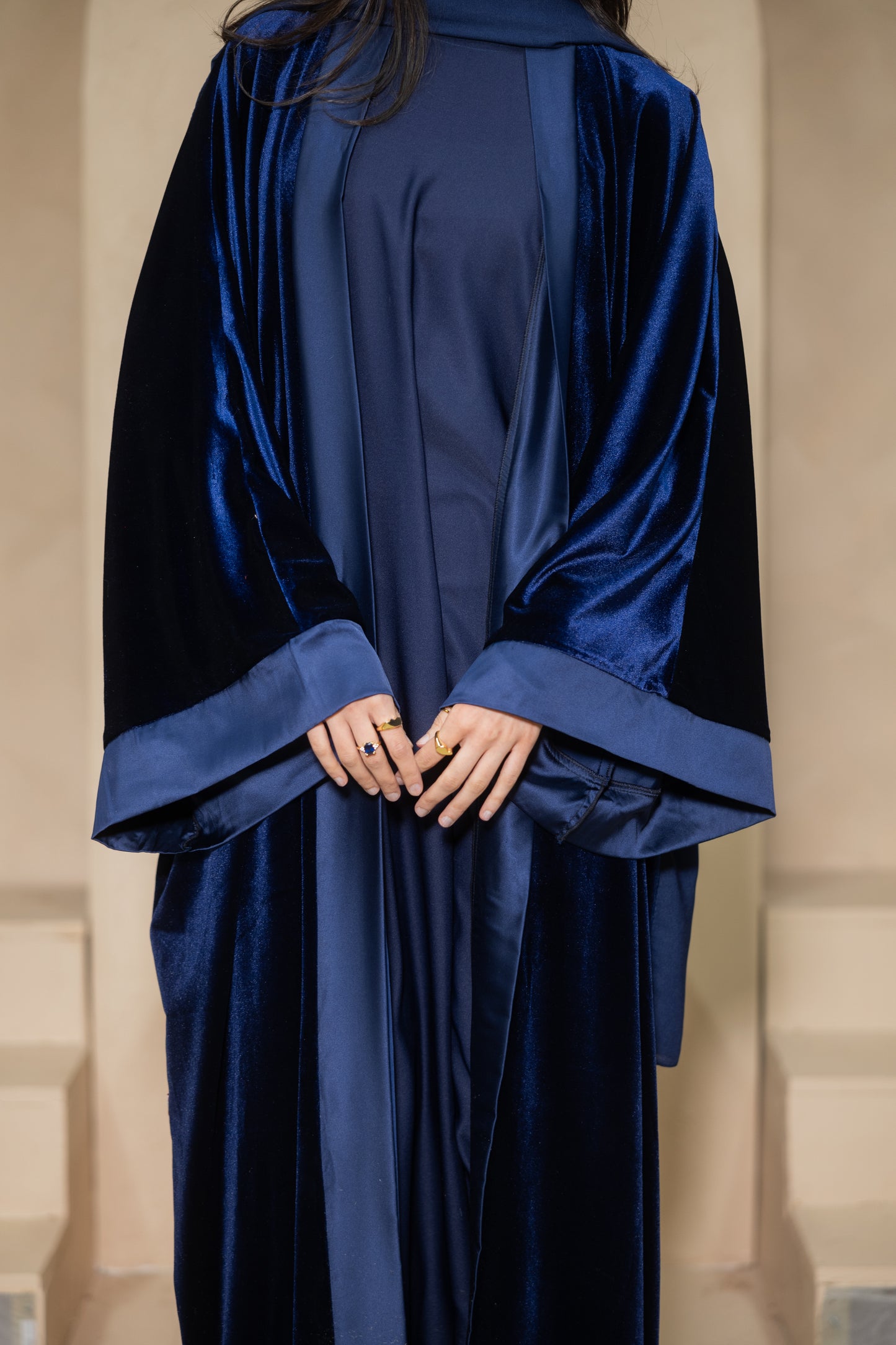 Bahr - Blue Velvet Abaya Set