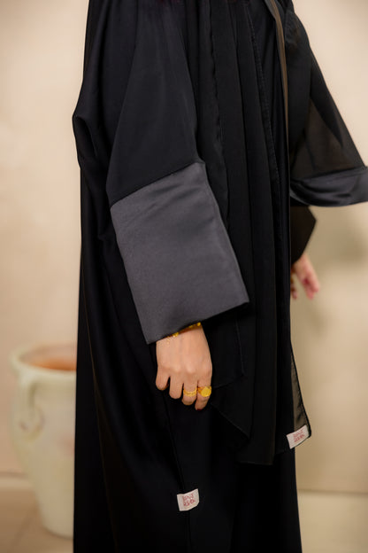 Zill - Black Abaya Set